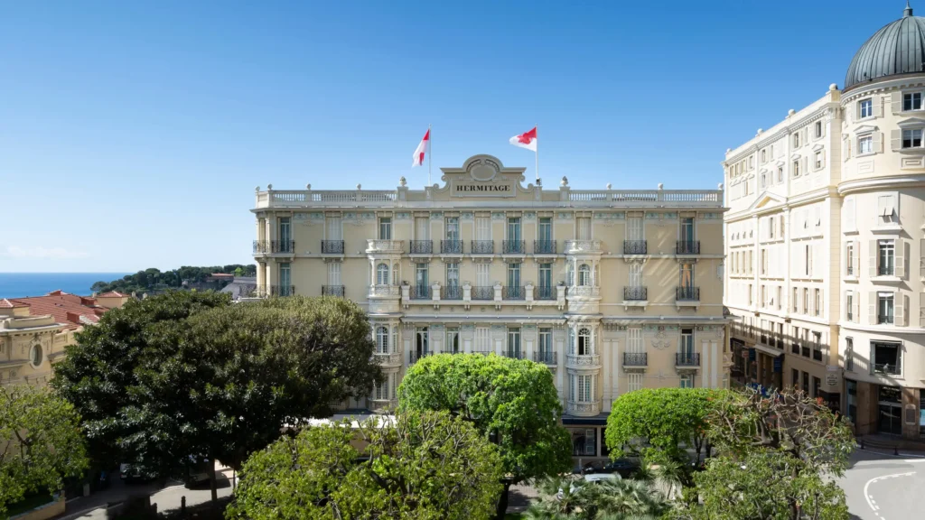widok na hotel hermitage monaco