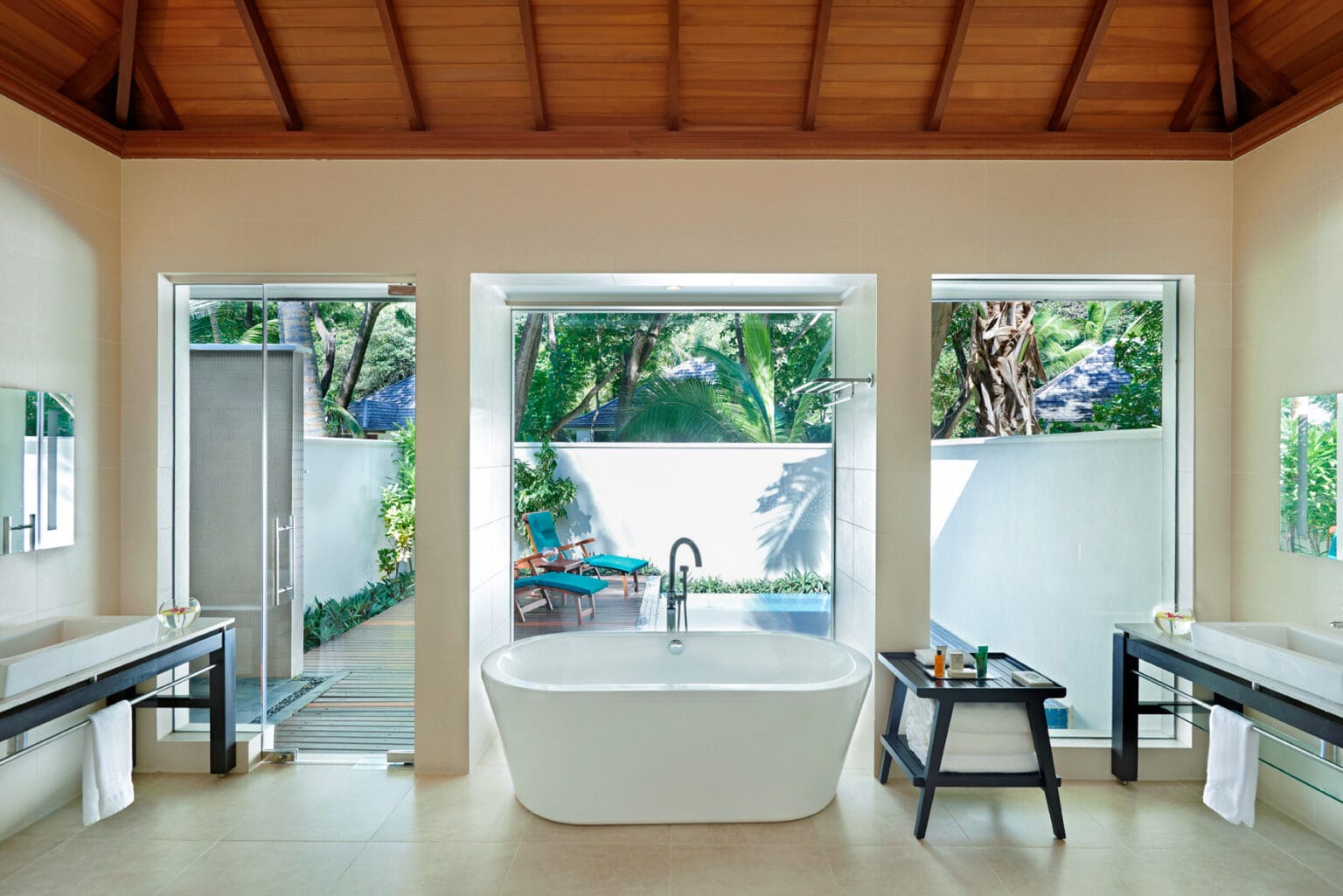beach villa garden pool bathroom