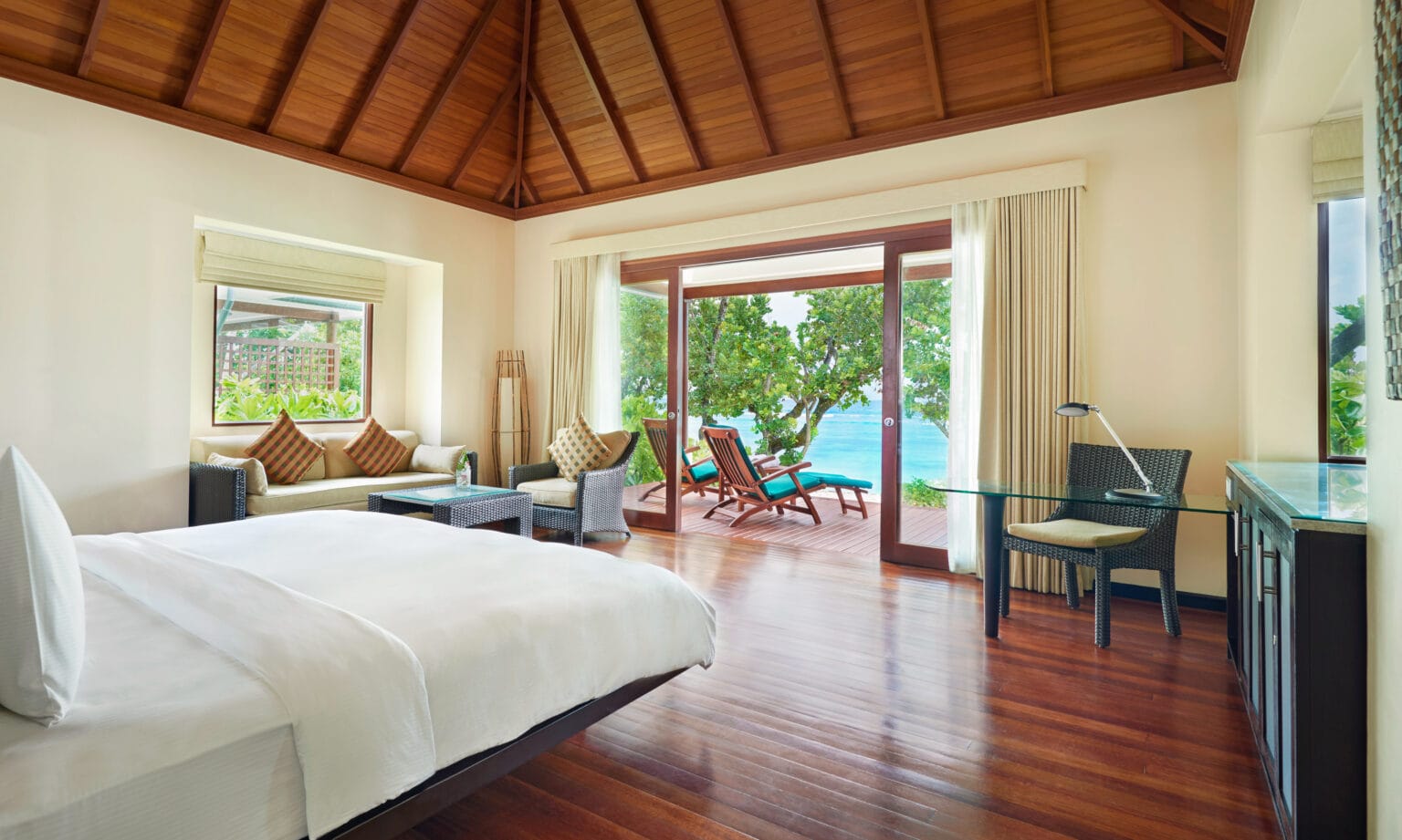 beach villa garden pool interior