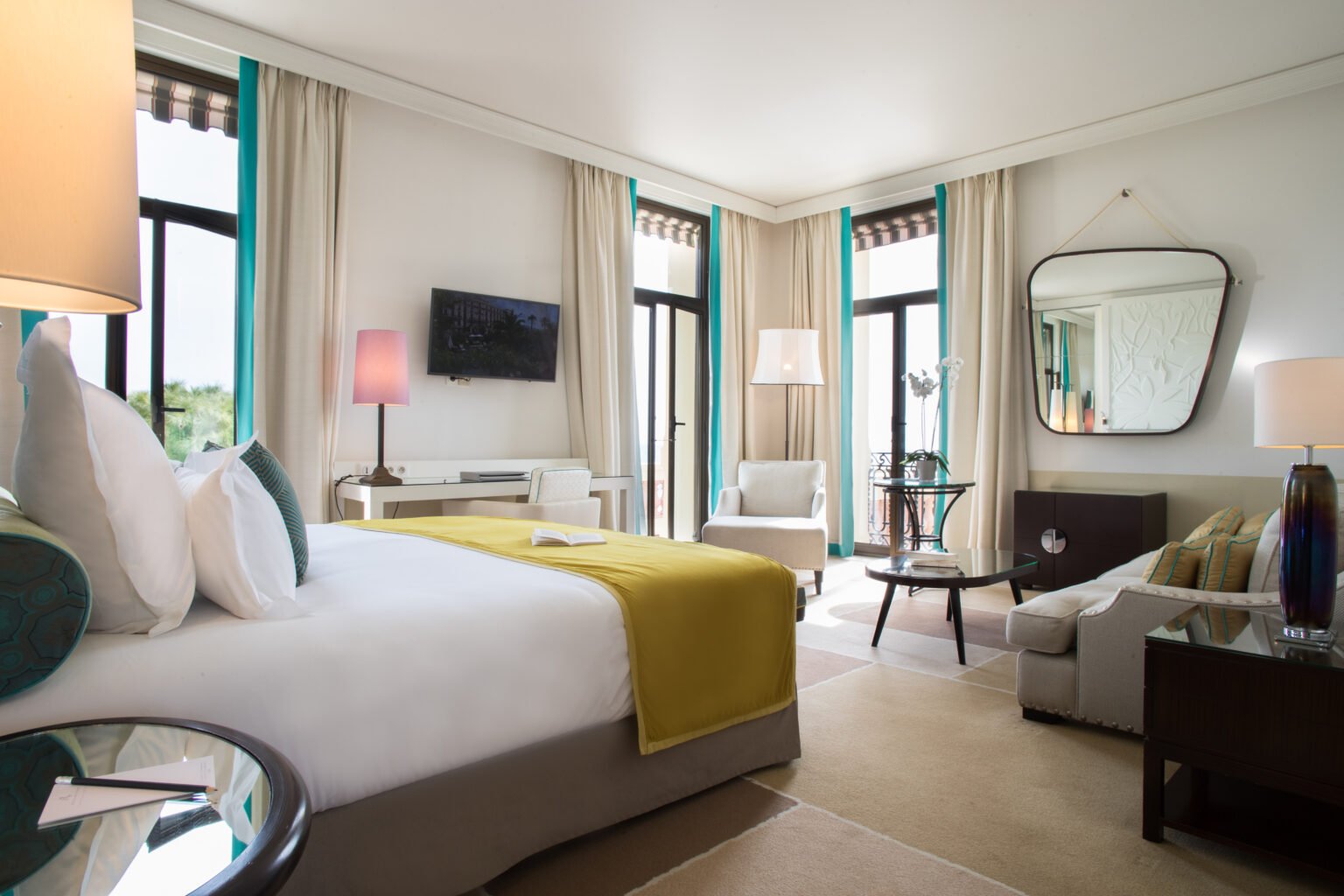 Hotel Royal Riviera, najlepsze hotele we Francji, luksusowe wczasy we Francji, zwiedzanie Francji z przewodnikiem, ekskluzywne hotele we Francji (16)