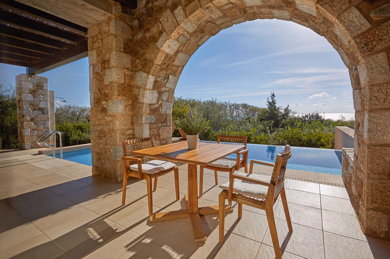 the westin costa navarino premium infinity suite taras