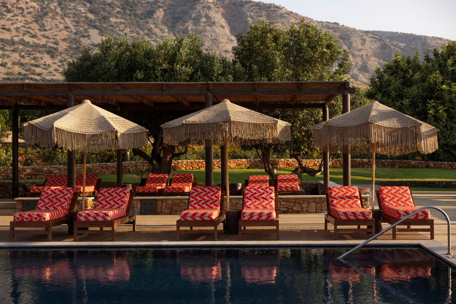 mesoyios pool (1) medium