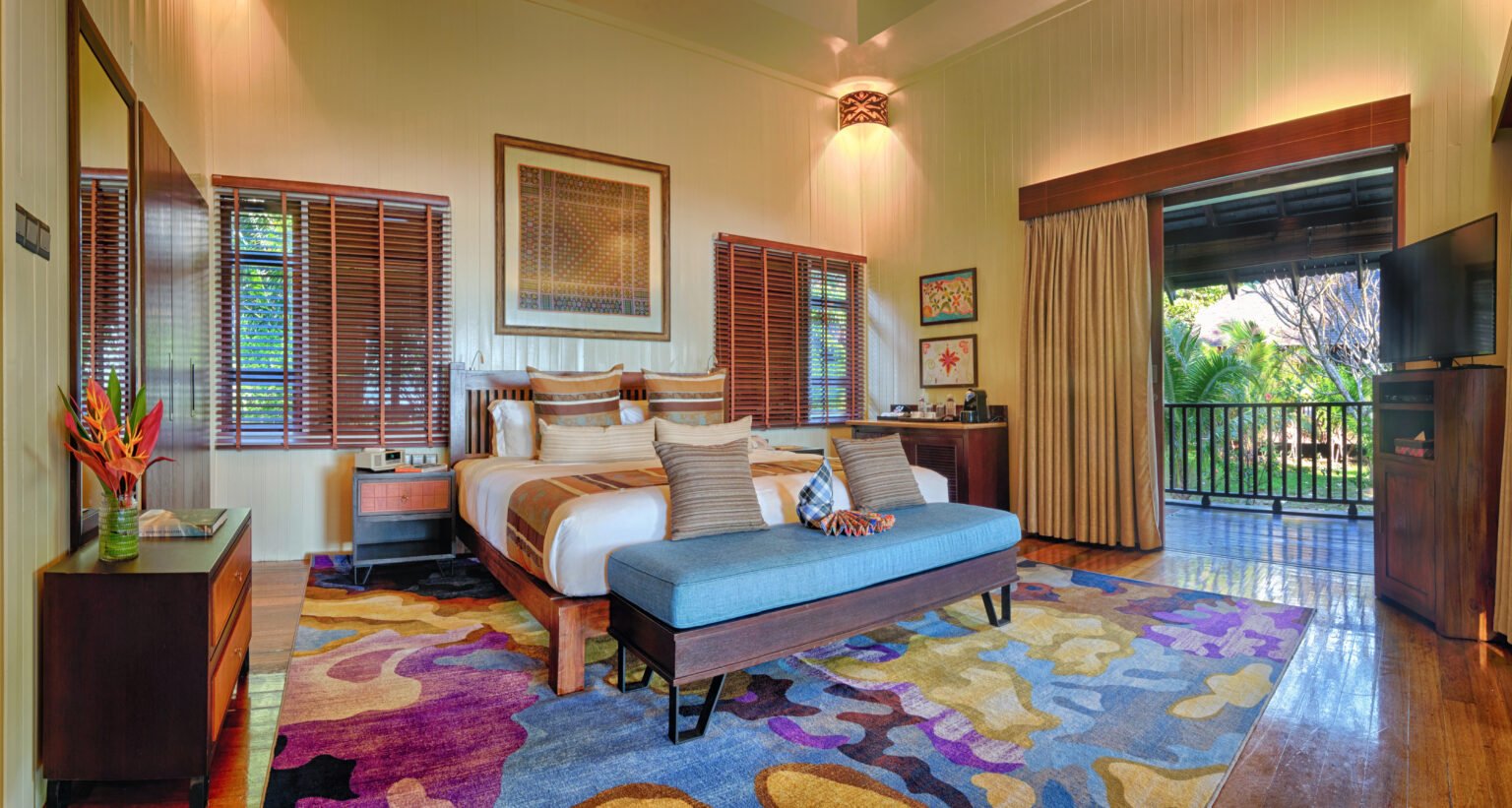 ASCII   Kolor stitching | 4 pictures | Size: 6738 x 3600 | Lens: Standard | RMS: 3.27 | FOV: 126.40 x 61.02 ~ -0.76 | Projection: Cylindrical | Color: LDR |