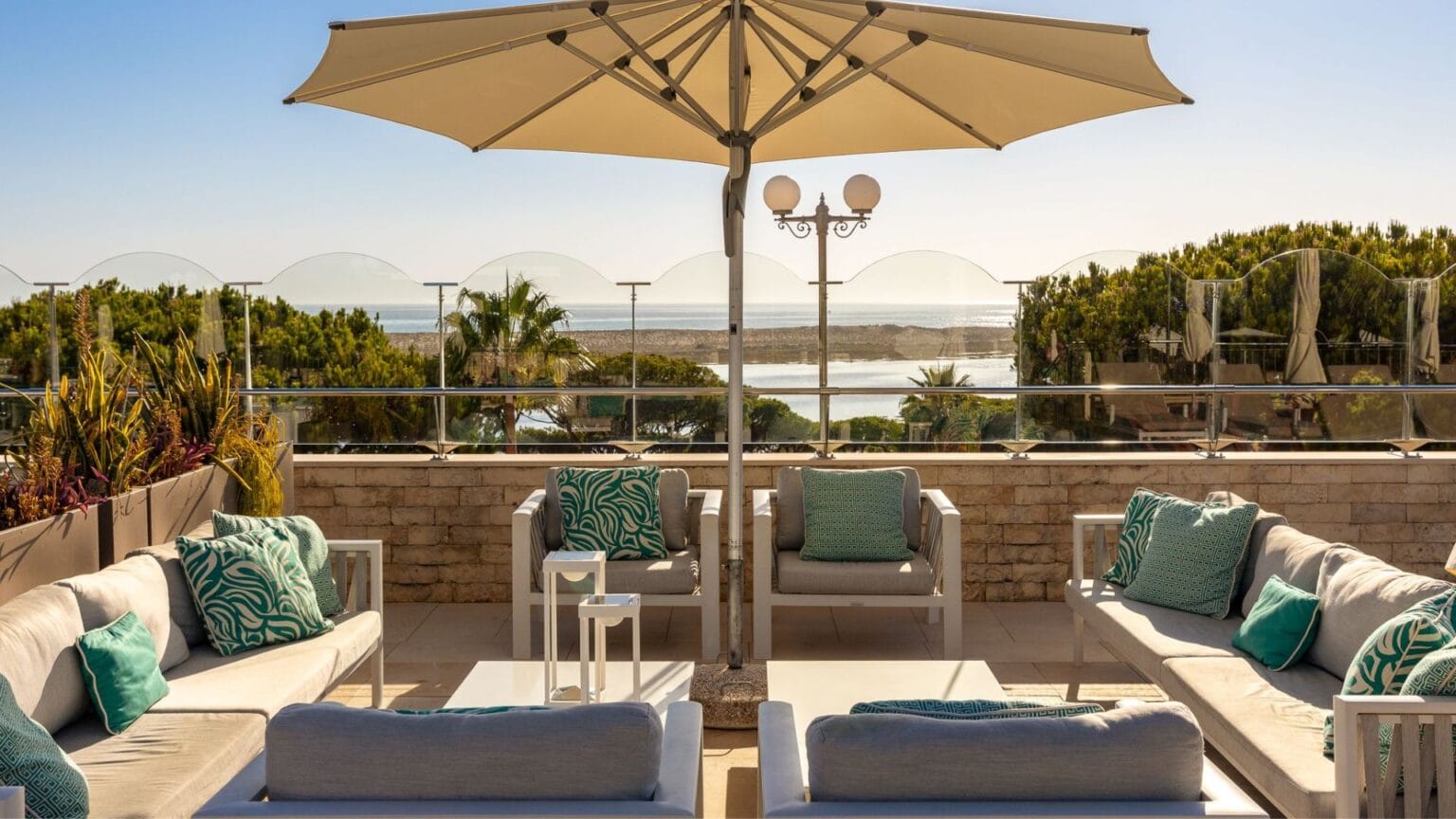 hotel quinta do lago taras z widokiem