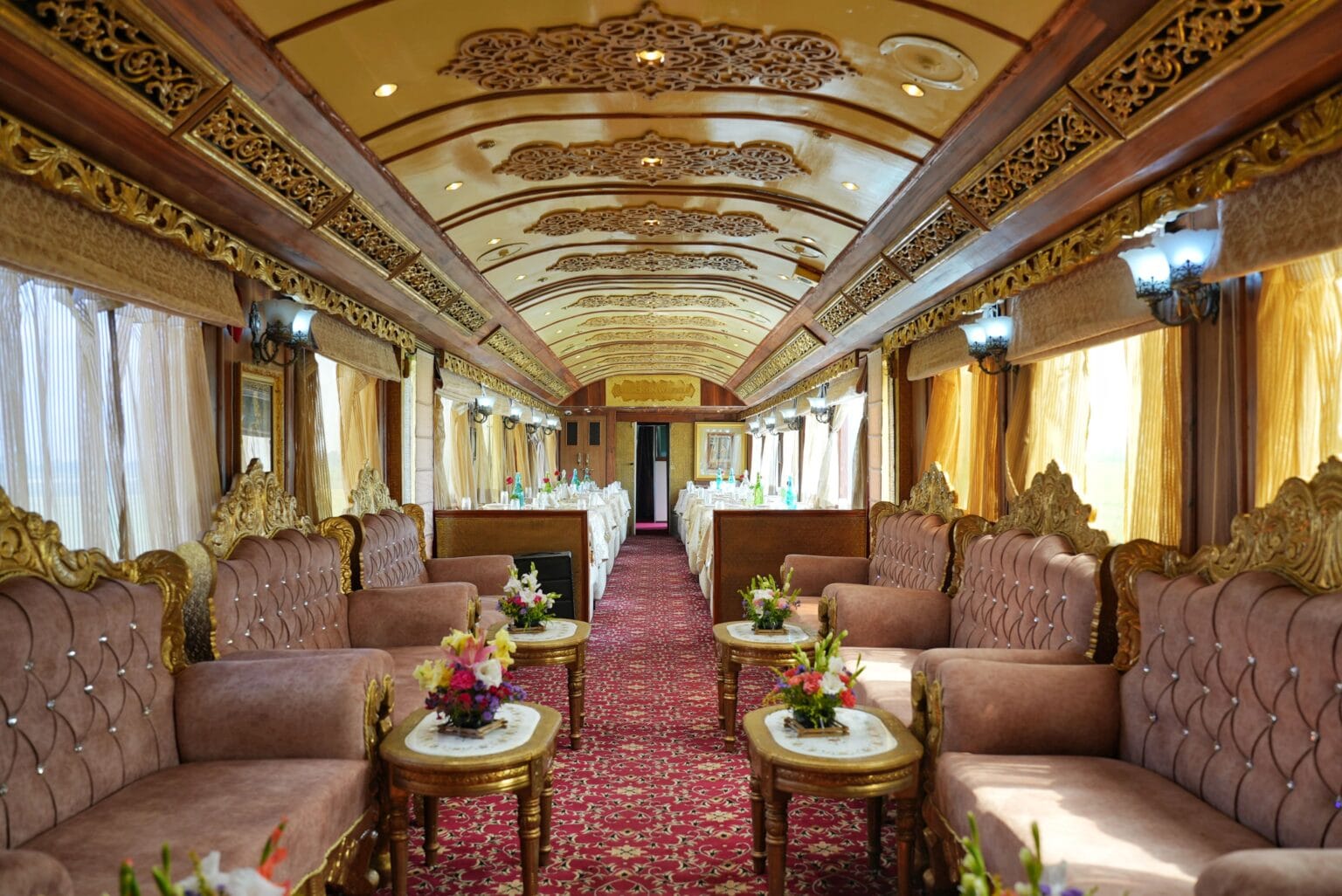 palace on wheels strefa wypoczynkowa