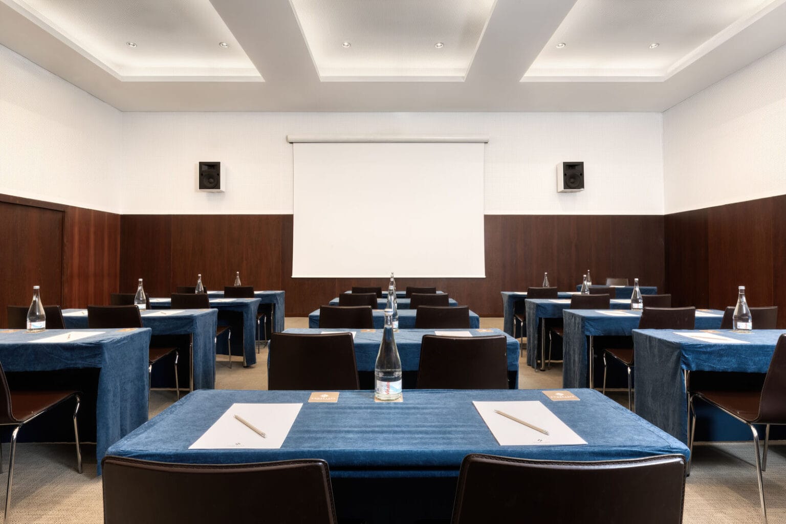 meeting room 1 medium