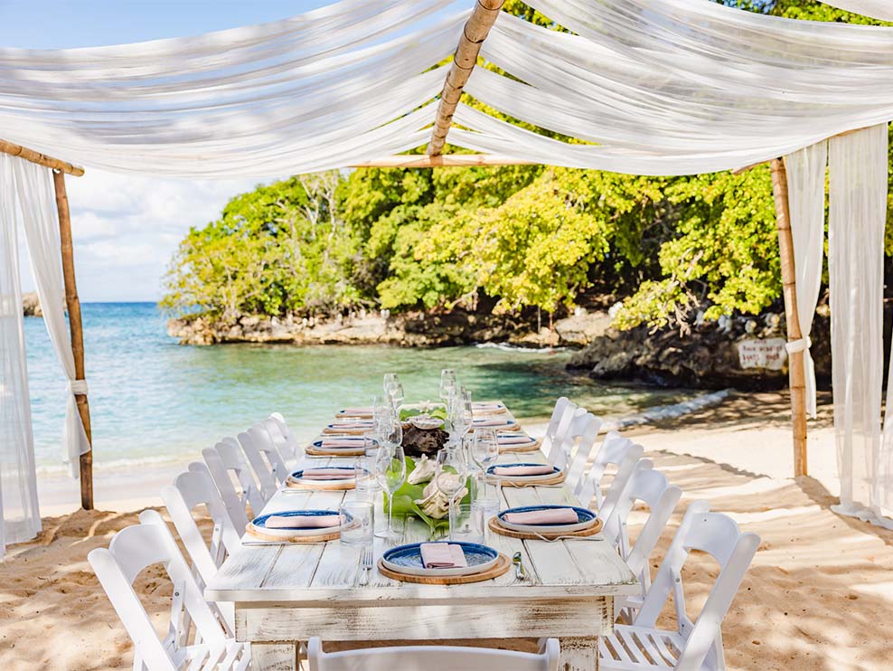 ani dominican republic guest privileges beach bbq lunch table 3