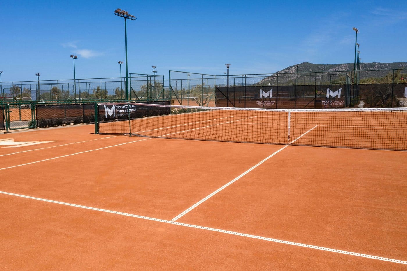 the romanos mouratoglou tennis center