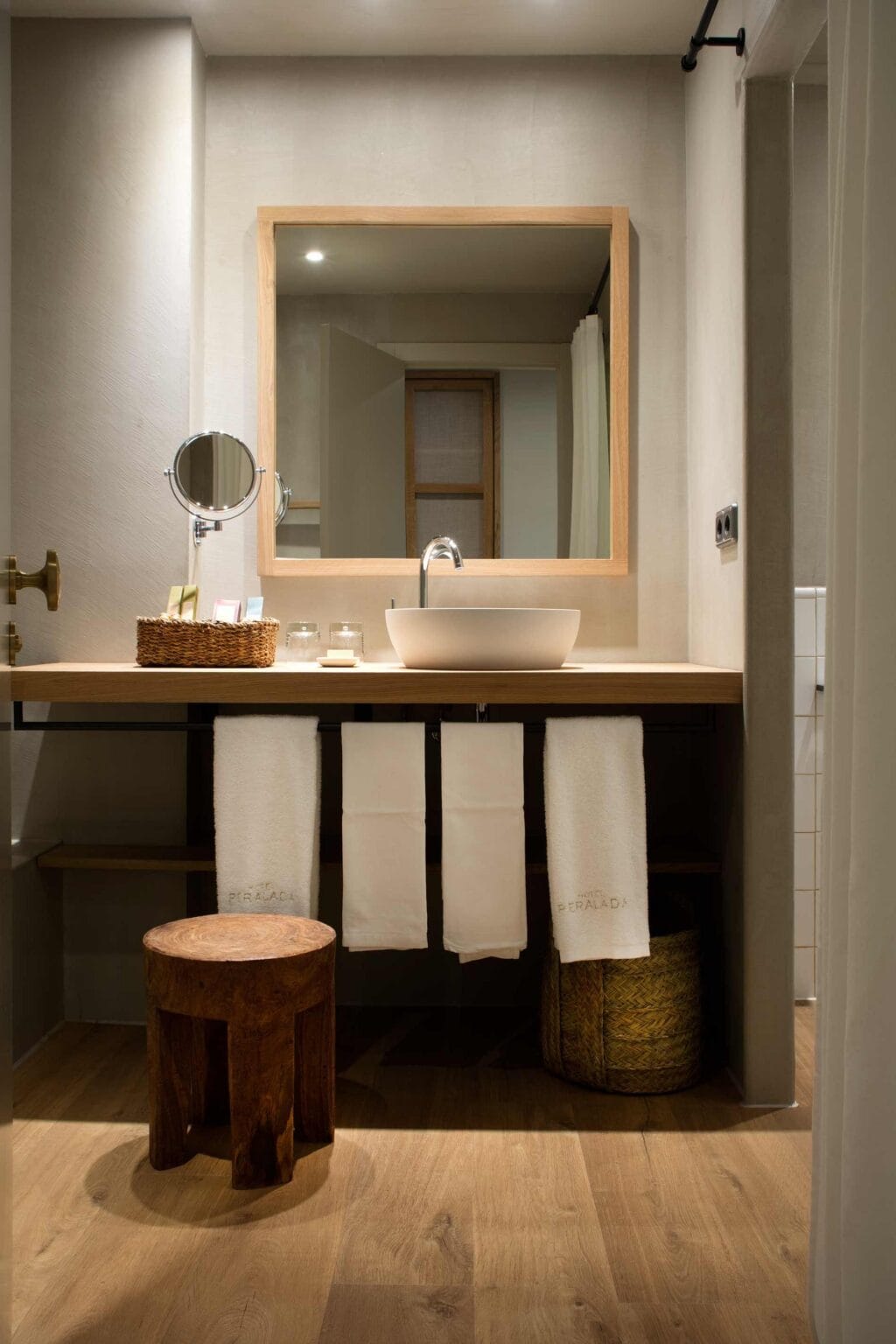 hotel peralada wine spa & golf łazienka