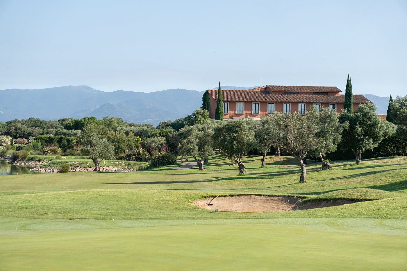 hotel peralada wine spa & golf pole golfowe