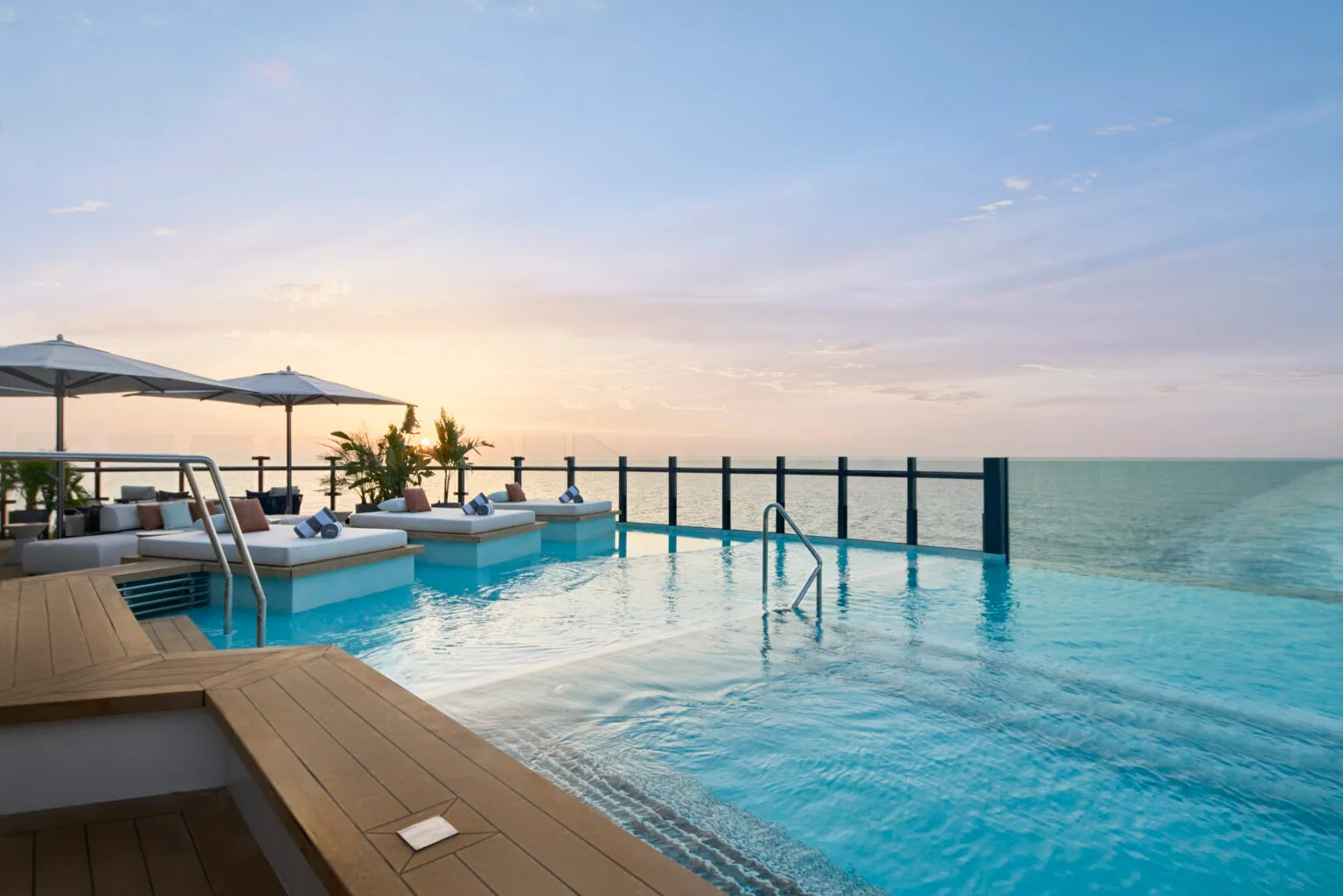 Feb 2025 edgardo contreras beach house pool 002