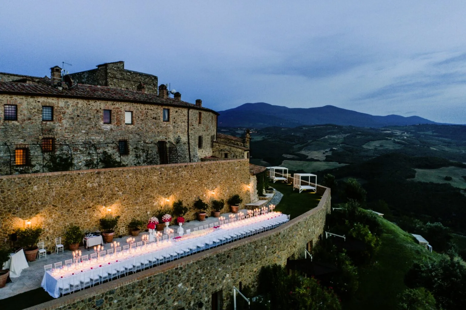 Весільна вечеря на курорті Castello di Velona