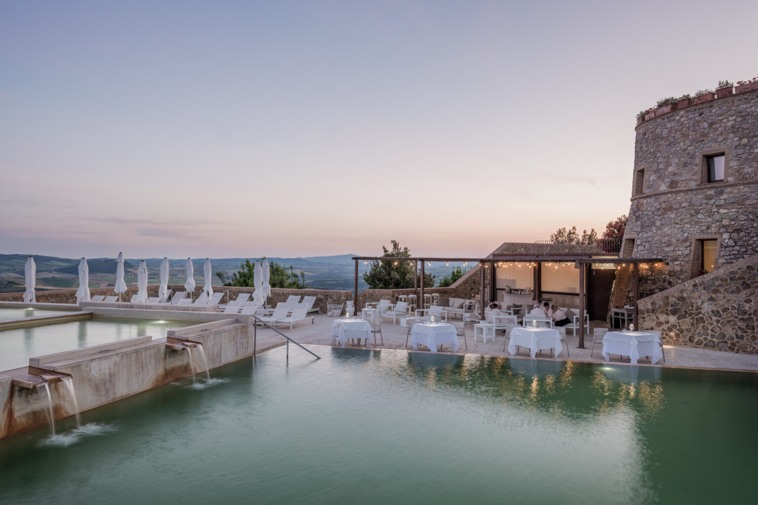 castello di velona external pools (1)