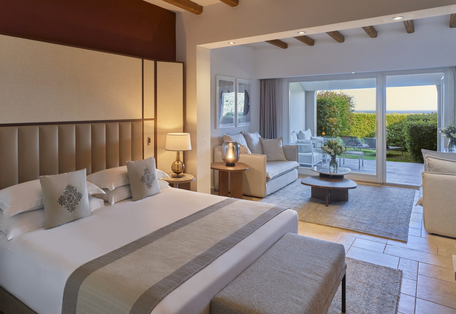 Conrad-Chia-Laguna-Sardinia-04