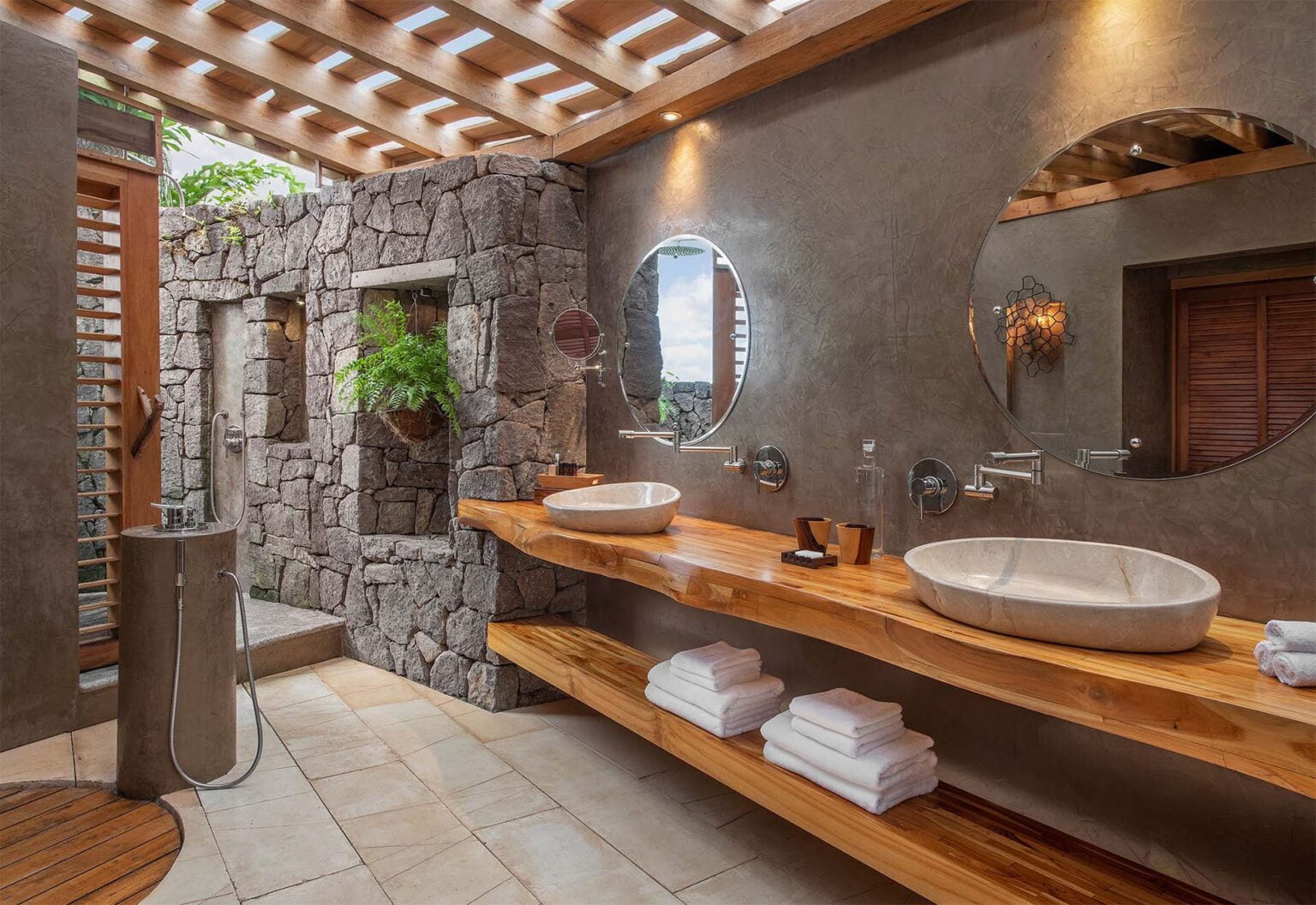 ORIGINS Luxury Lodge 5