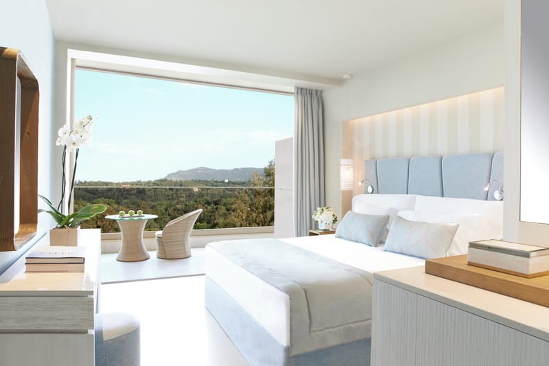 ikos dassia biuro carter (3)