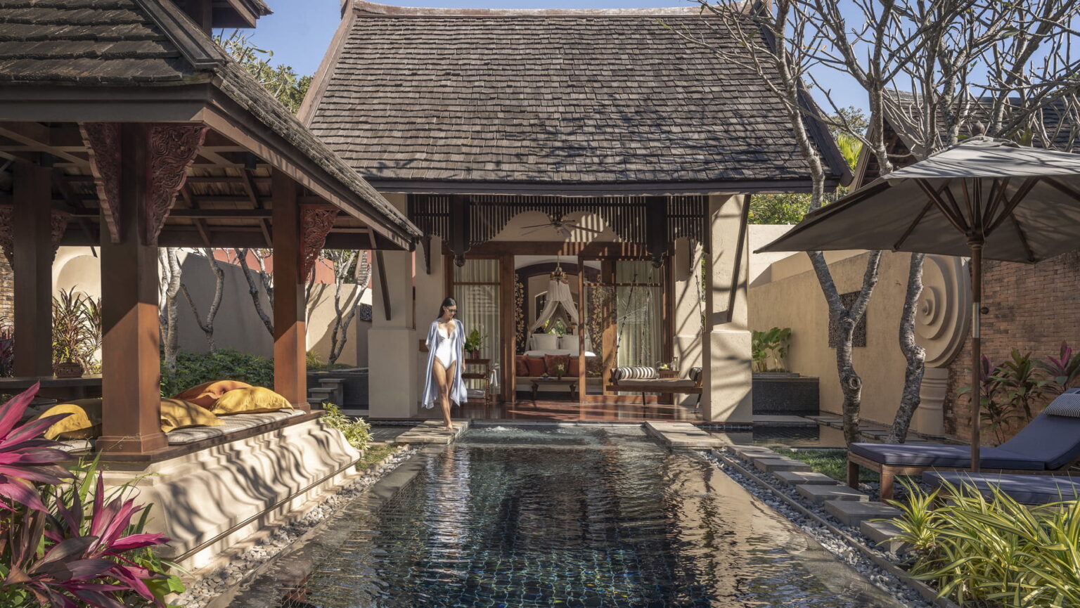 pool villa