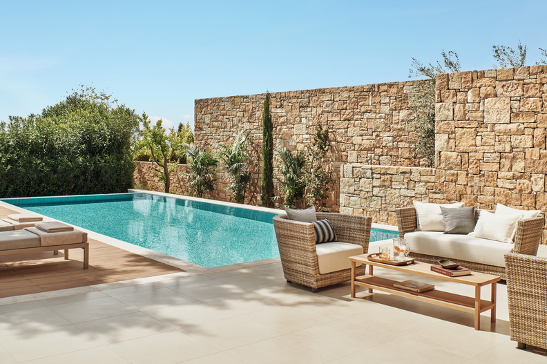 ikos olivia deluxe one bedroom bungalow suite pr. pool garden view 792x527