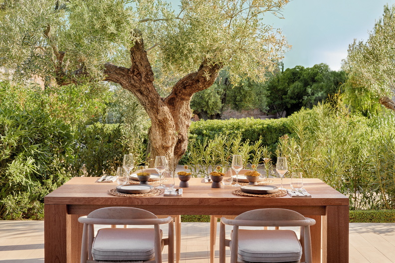 ikos olivia the garden restaurant ikos olivia the garden 0550 792x527