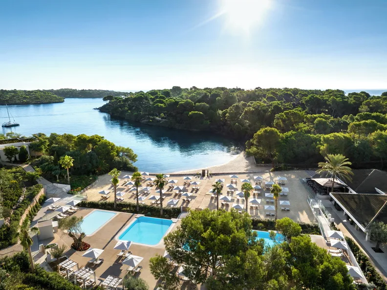 Зона пляжного клубу ikos porto petro aerialpp23 3 0218 792x593