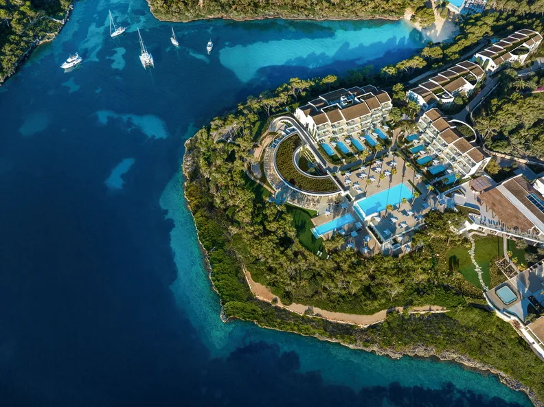 Огляд ikos porto petro5970 792x593