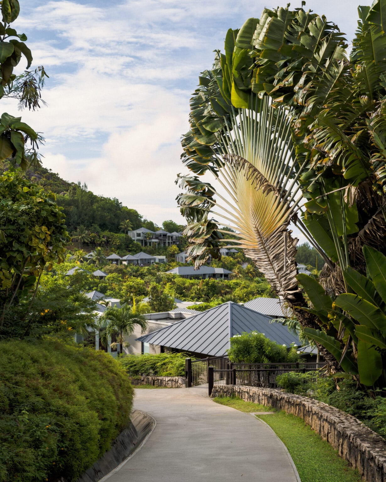 raffles seychelles a5e5 thedronebook pathway