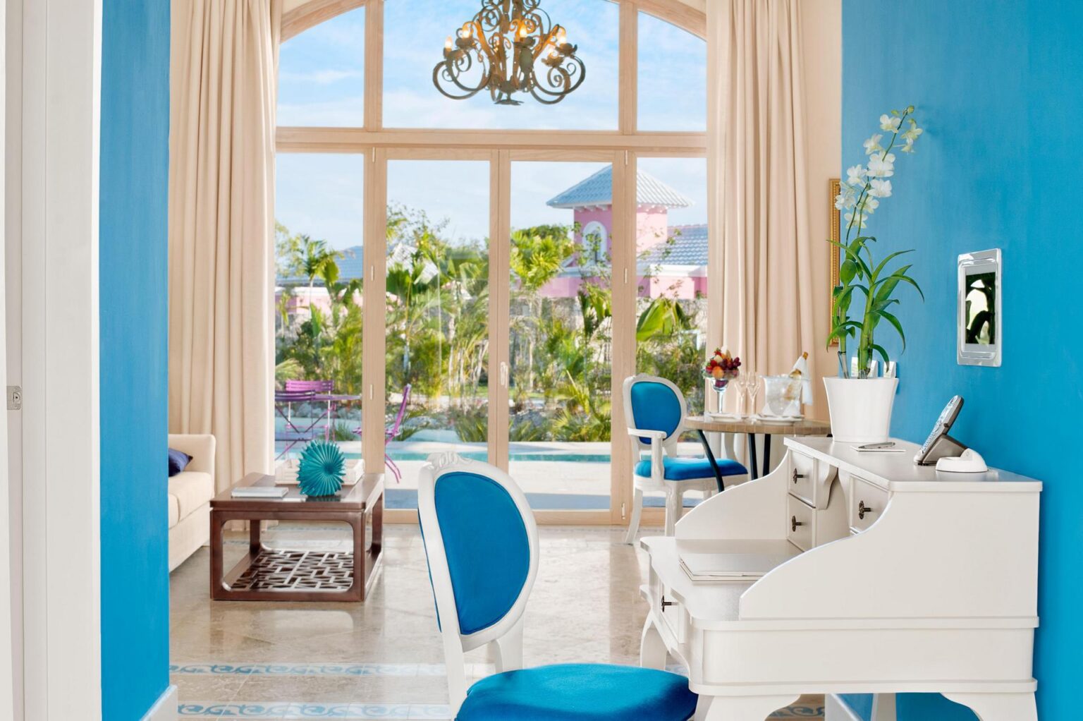 0000849288-Living-Room-Two-Bedroom-Suite-Single-Level.jpg