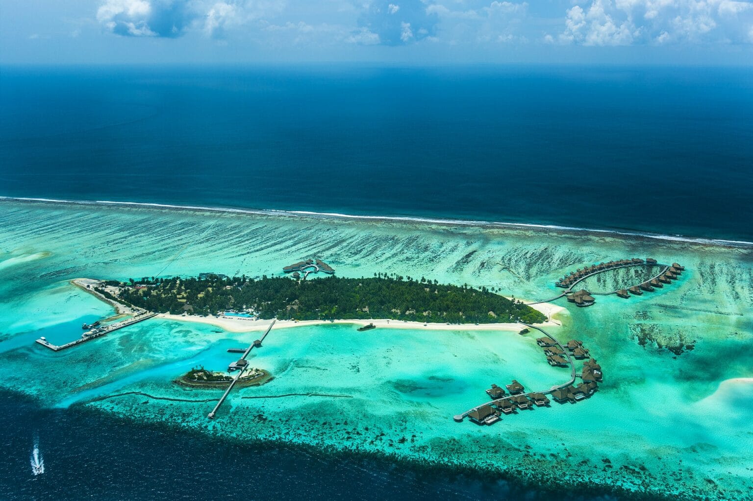 107810850-H1-COMO_Maalifushi_-_Aerial_shot_of_COMO_Maalifushi_2.jpg