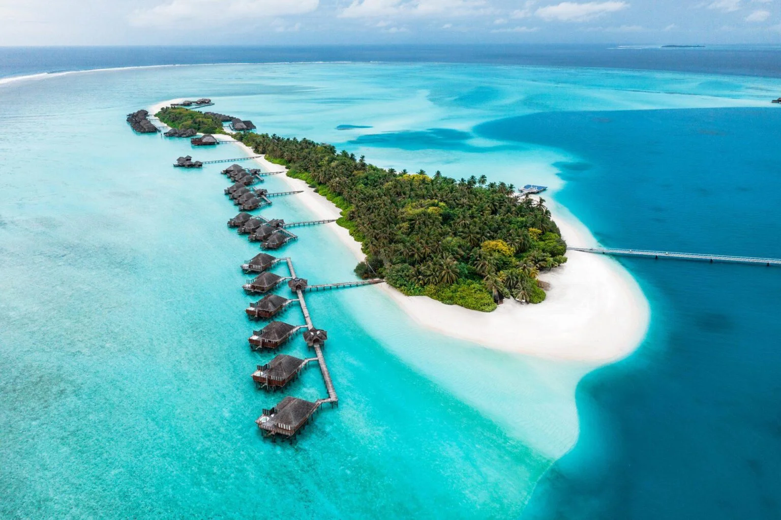 11-Conrad-Maldives-Rangali-Island-Maldives-best-luxury-hotels-in-the-Maldives-exclusive-tours-in-the-Maldives-best-restaurants-in-the-Maldives-16.jpg