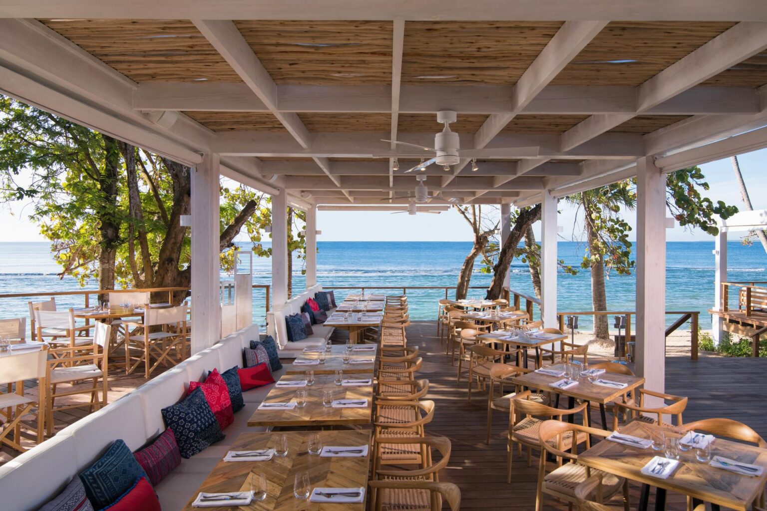 11_-Beach-Club-Restaurant-3.jpg