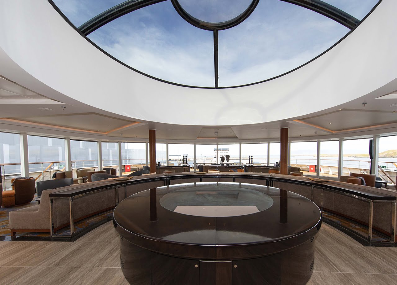 1639064394-10worldexplorerobservationlounge.jpg