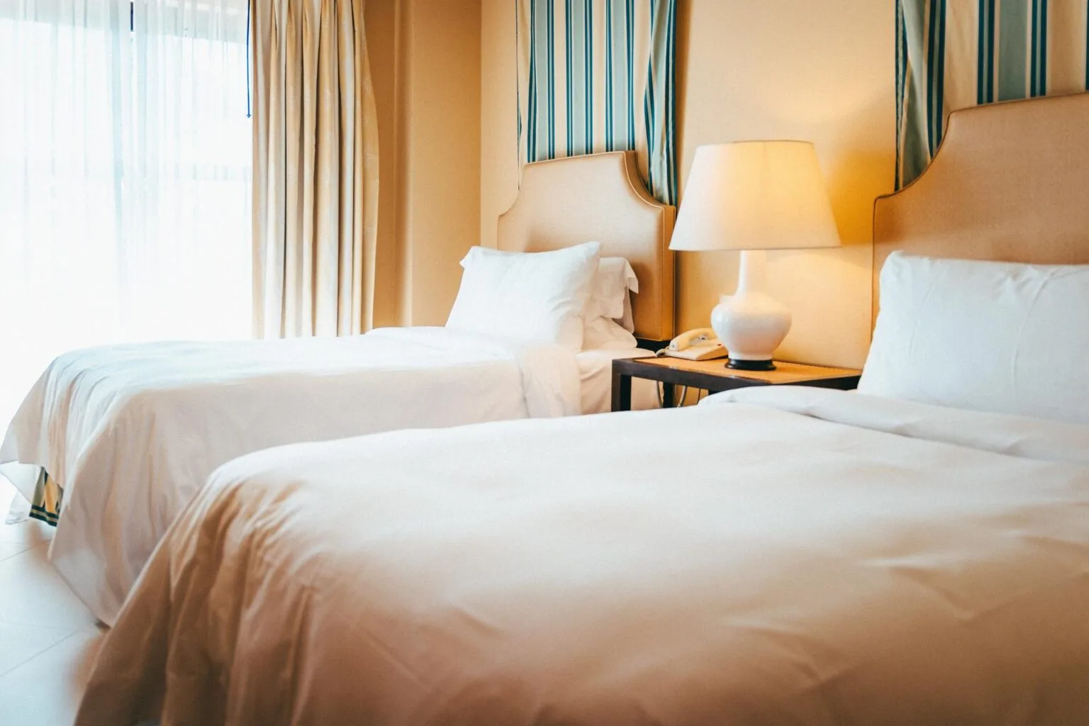 21.-Twin-Bedroom.jpg