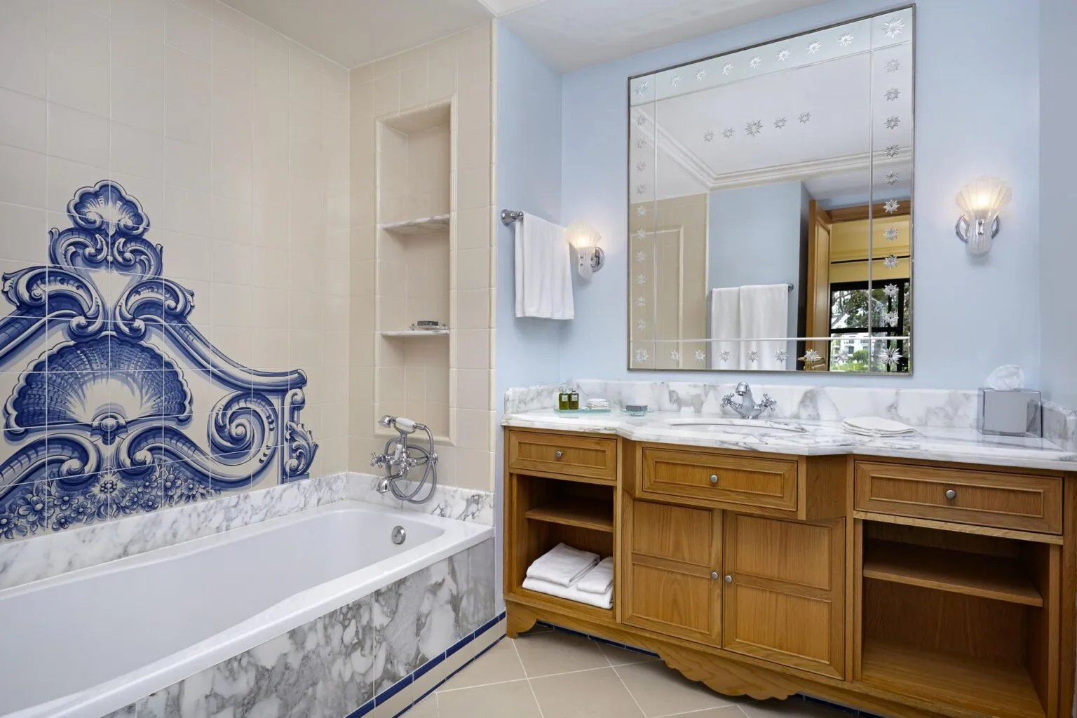 22.-Bathroom.jpg