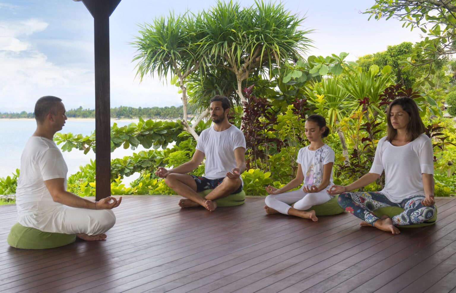 24.-Yoga-Meditation-Family-Experience.jpg