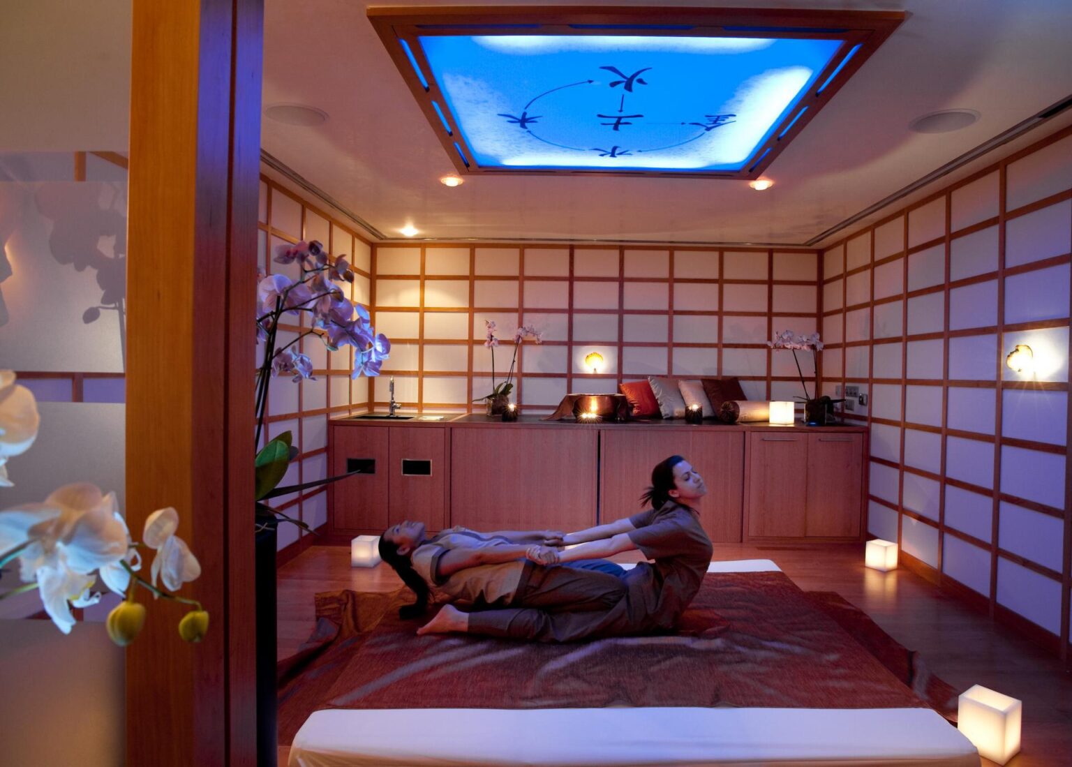 Masaż wykonywany w spa Amathus Beach Hotel