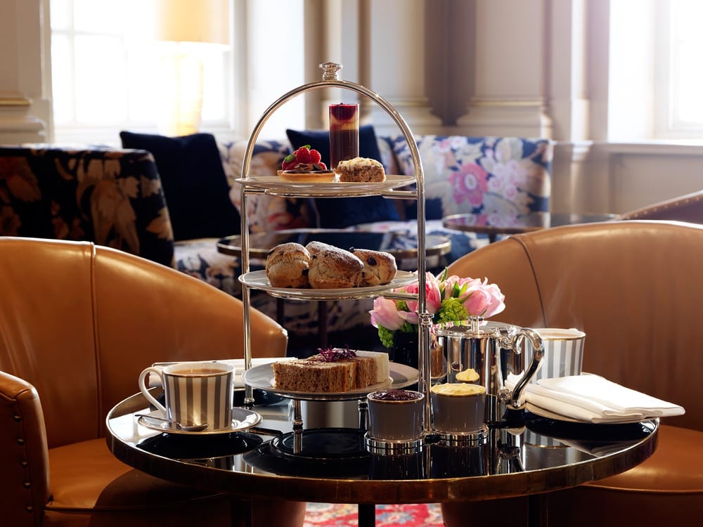 3_Bloomsbury_AfternoonTeaAtLutyenslounge.jpg
