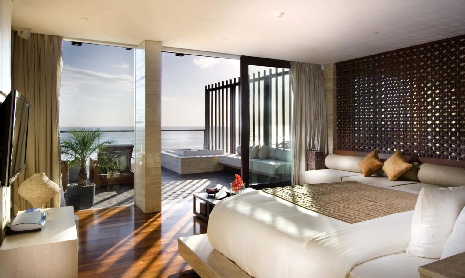 43357163-H1-Penthouse_Ocean_view.jpg