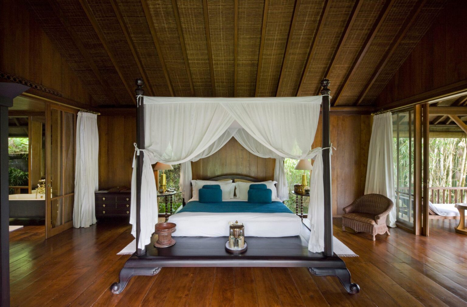 44184117-H1-Uma_Bona_Terrace_Suite.jpg
