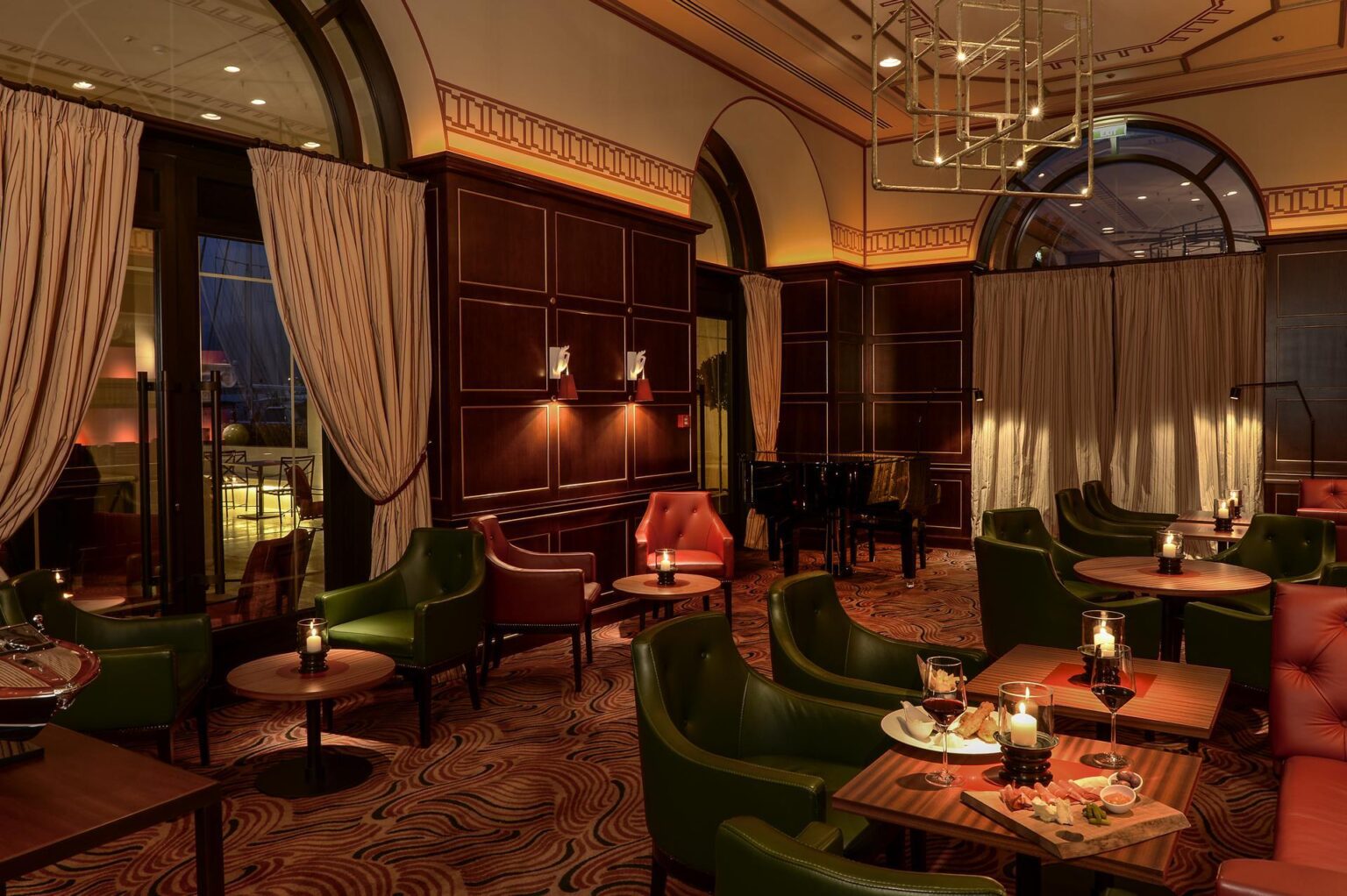 46_Library-Bar_c.jpg