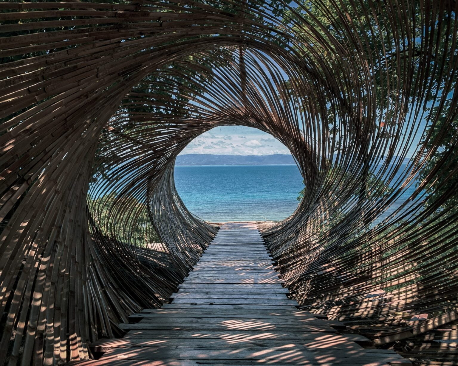 5-Star-Somewhere-Only-We-Know-Resort-Vortex-Tunnel.jpg