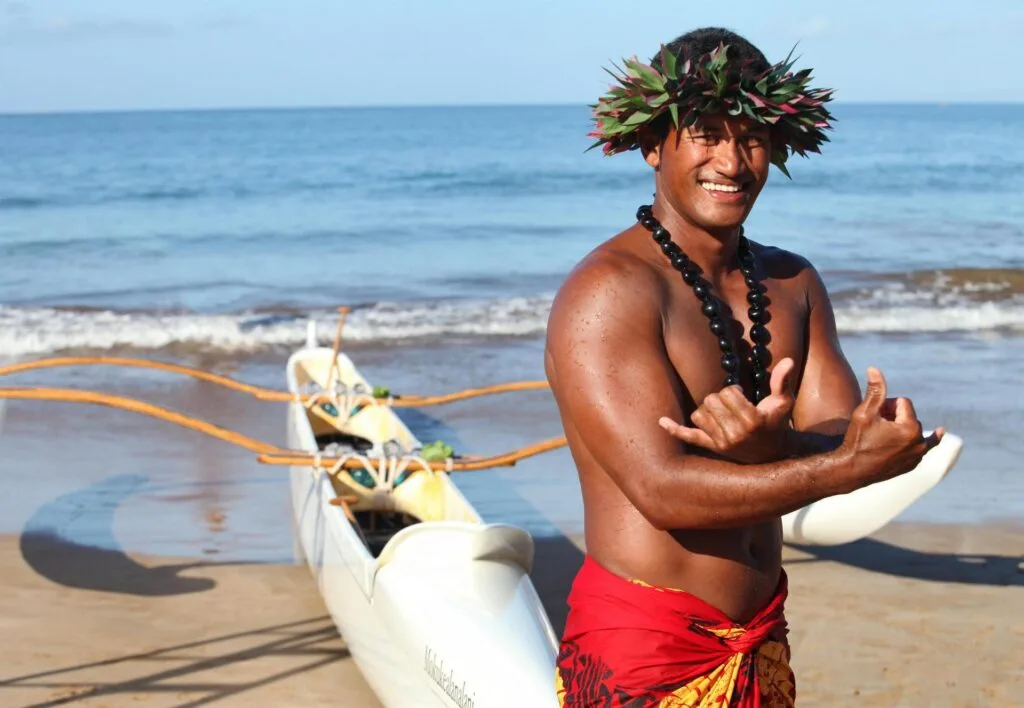 Поїздки на Гаваї - найцікавіші пропозиції, Райський архіпелаг, розкішний відпочинок на Гаваях, Гаваї в двох словах, Найбільші пам'ятки Гаваїв, Найкращі готелі на Гаваях, Гаваї - чудові поля для гольфу та подорожі для любителів гольфу, Весілля на Гаваях та медовий місяць, Відпустка на Гаваях - поєднання островів Мауї, Оаху та Великого острова Гаваї, Подорож мрії на Гаваї з CARTER®