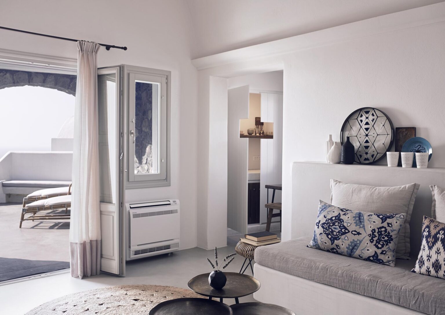 Santo Maris Oia Luxury Suites and Spa 6