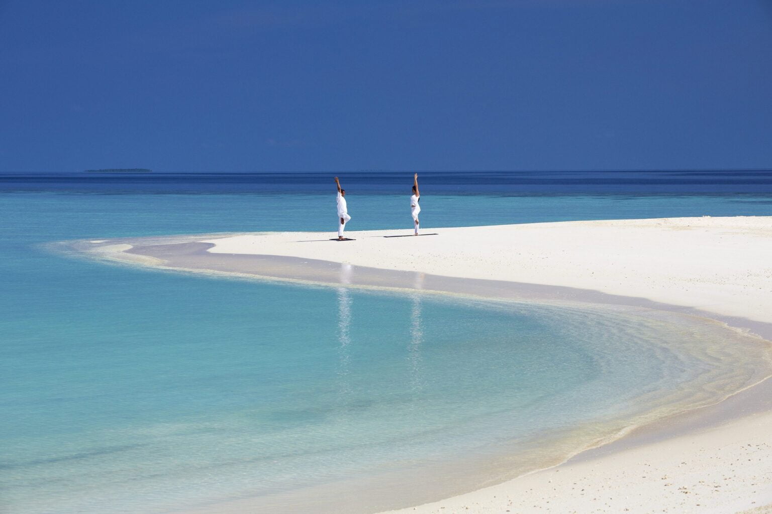 61616925-H1-Yoga_on_the_beach.jpg