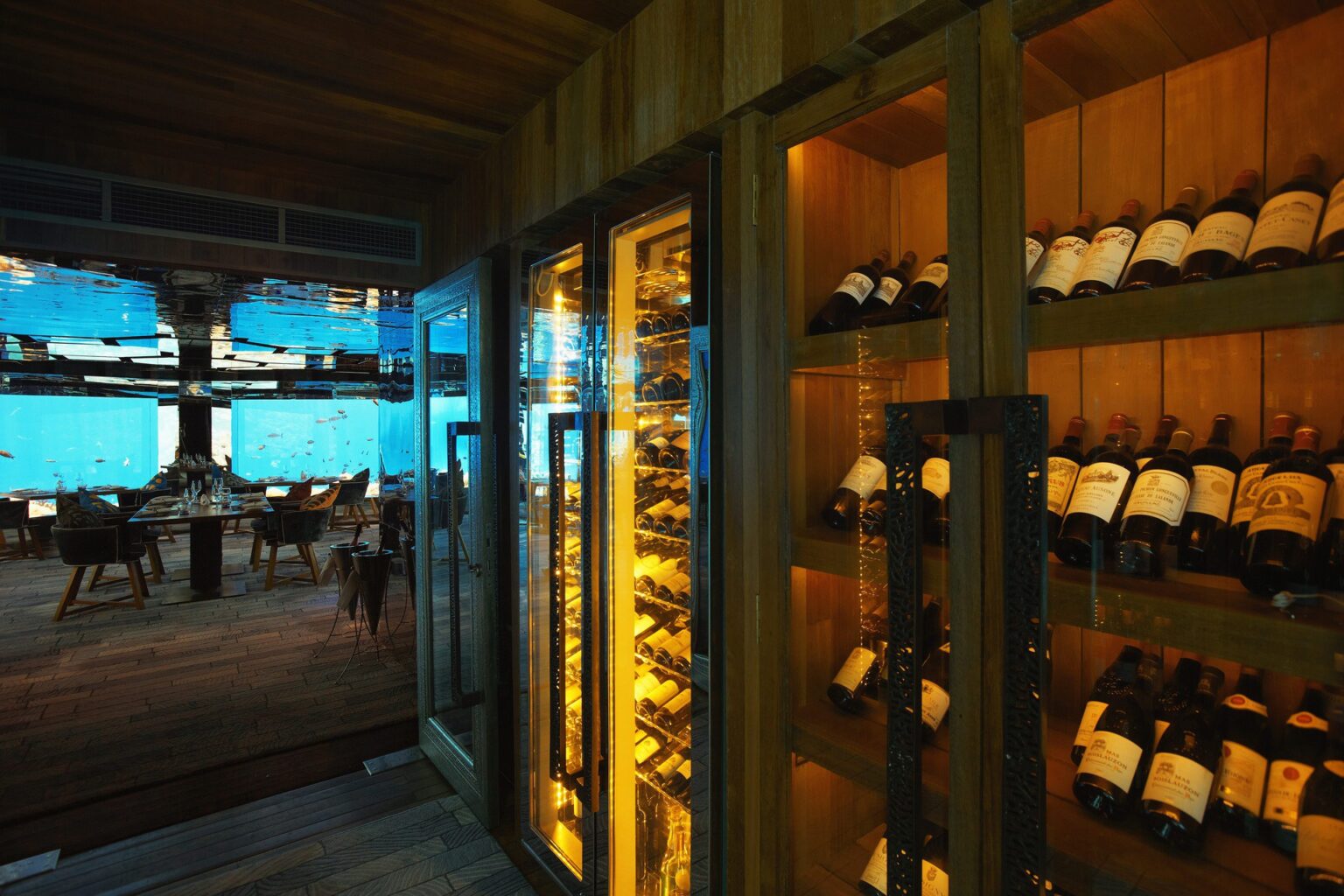 61617774-H1-Sea_underwater_wine_cellar.jpg
