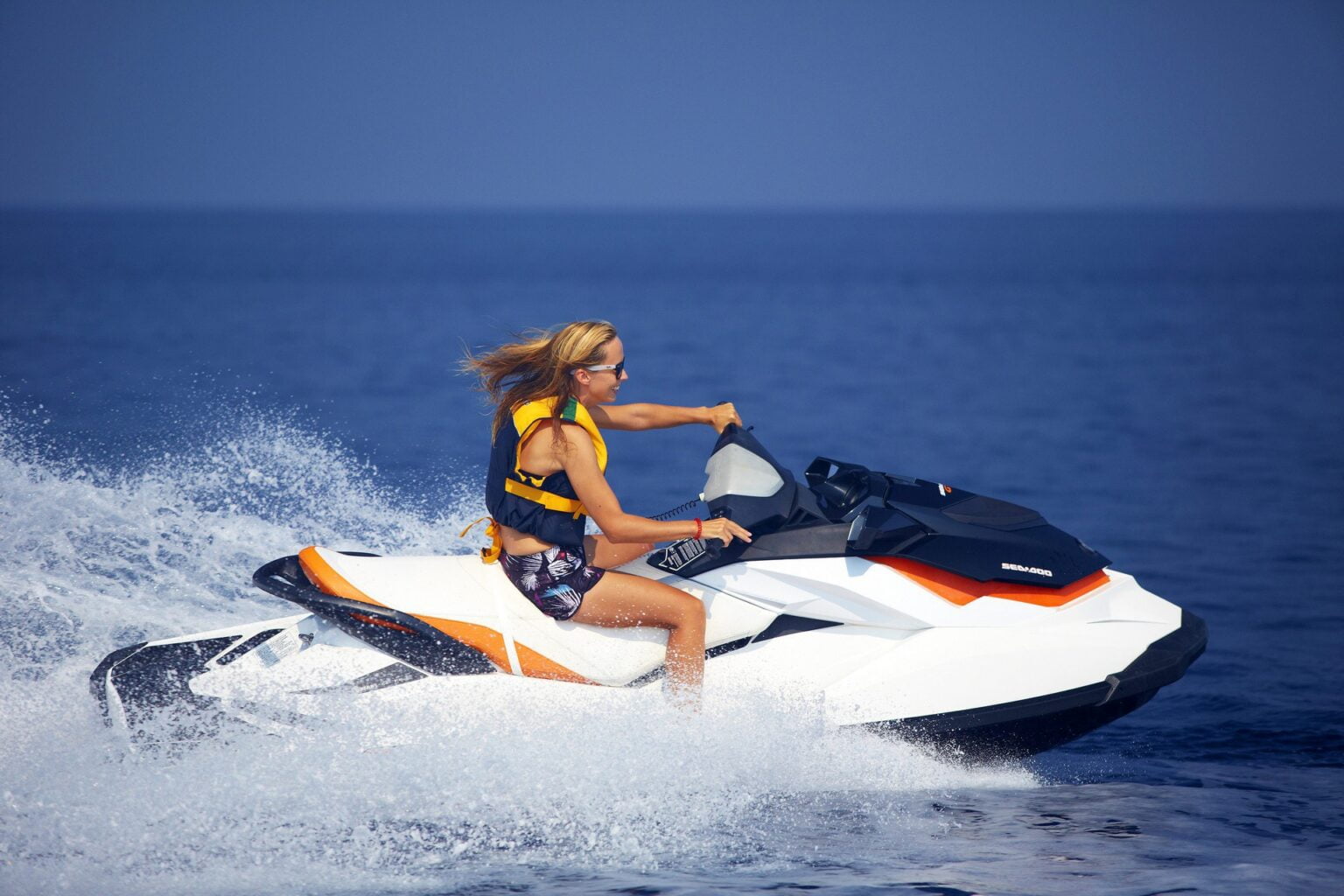 61620300-H1-Elements_Water_Sports_jet_ski.jpg