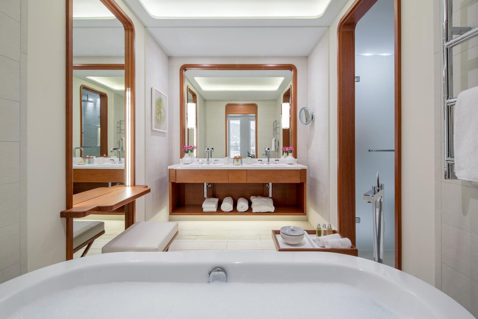 61_Bathroom_h.jpg