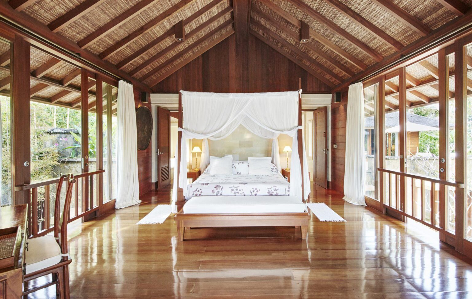 67677016-H1-Giri_Antara_-_Master_Bedroom.jpg