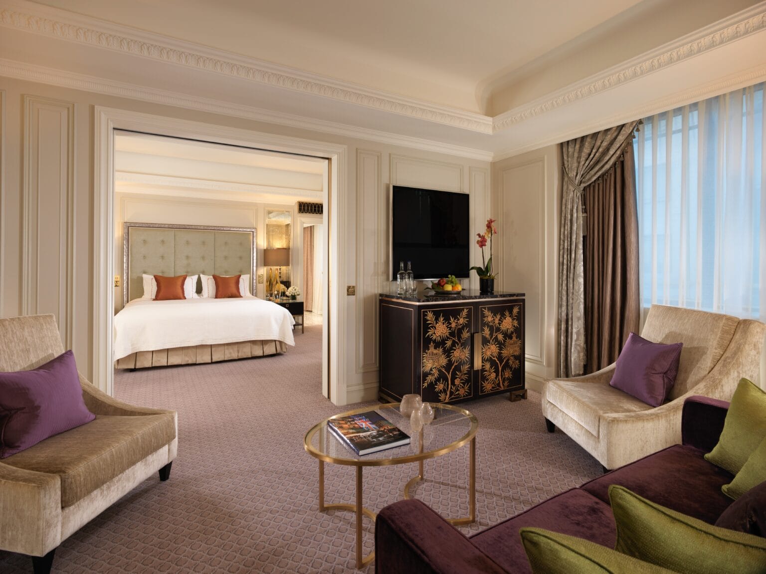 68676970-H1-The_Dorchester_Junior_Suite_232_full_room_high_res.jpg