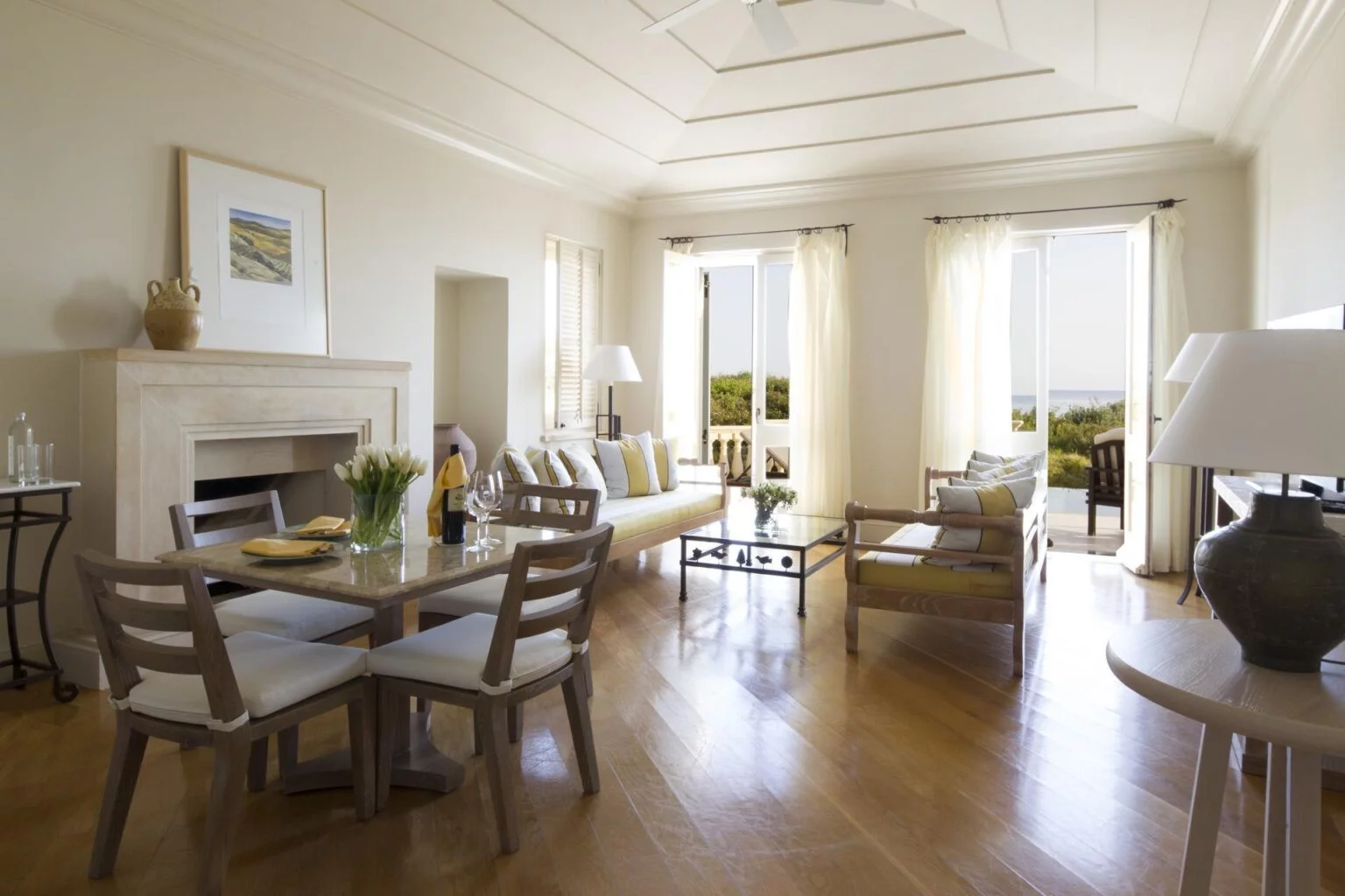 70205328-H1-_G8H9540_One_Bedroom_with_pool.jpg