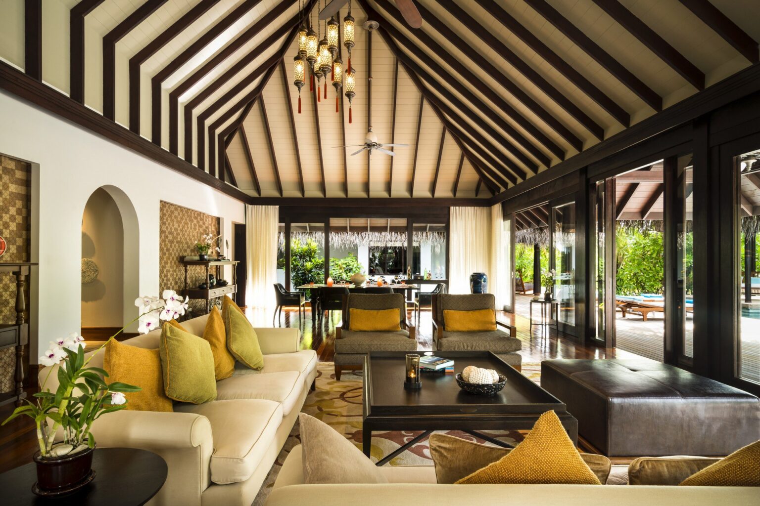 73163209-H1-AKIH_3BR_Residence_LivingDining_G_A_H.jpg